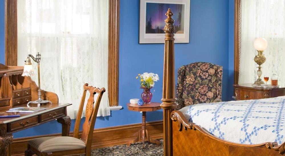 The Carriage House Inn B&B Линчбърг Стая снимка
