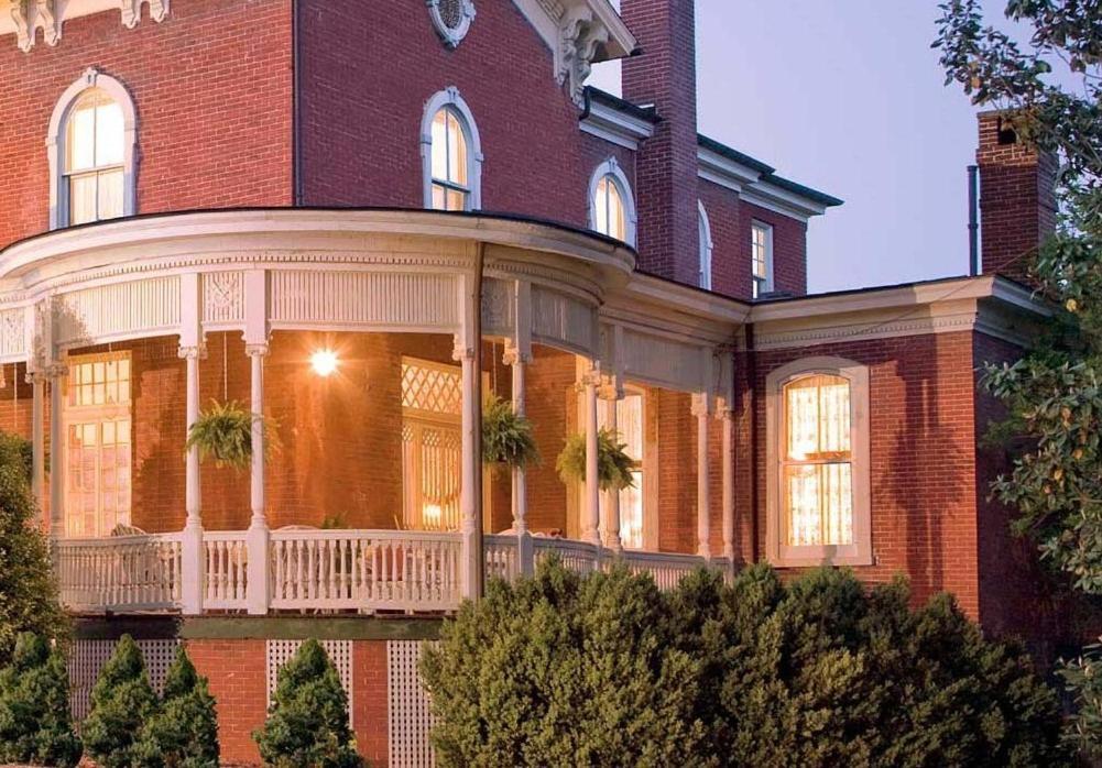 The Carriage House Inn B&B Линчбърг Екстериор снимка