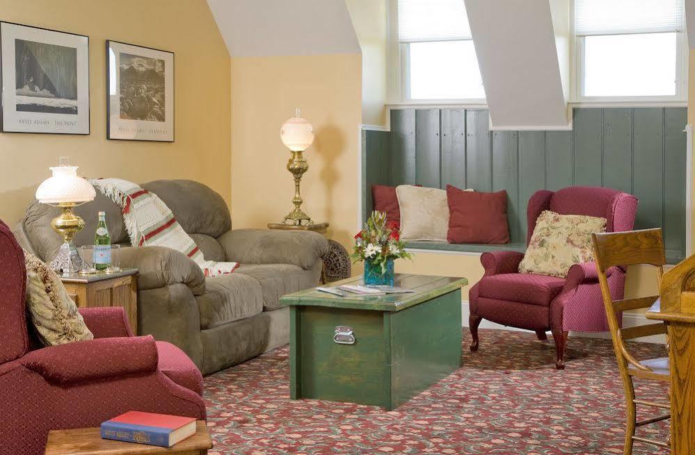 The Carriage House Inn B&B Линчбърг Екстериор снимка